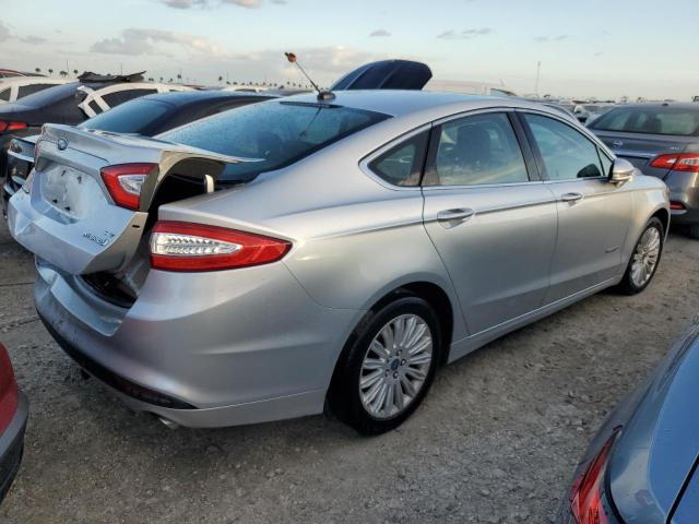 3FA6P0LU5ER152521 Ford FUSION SE