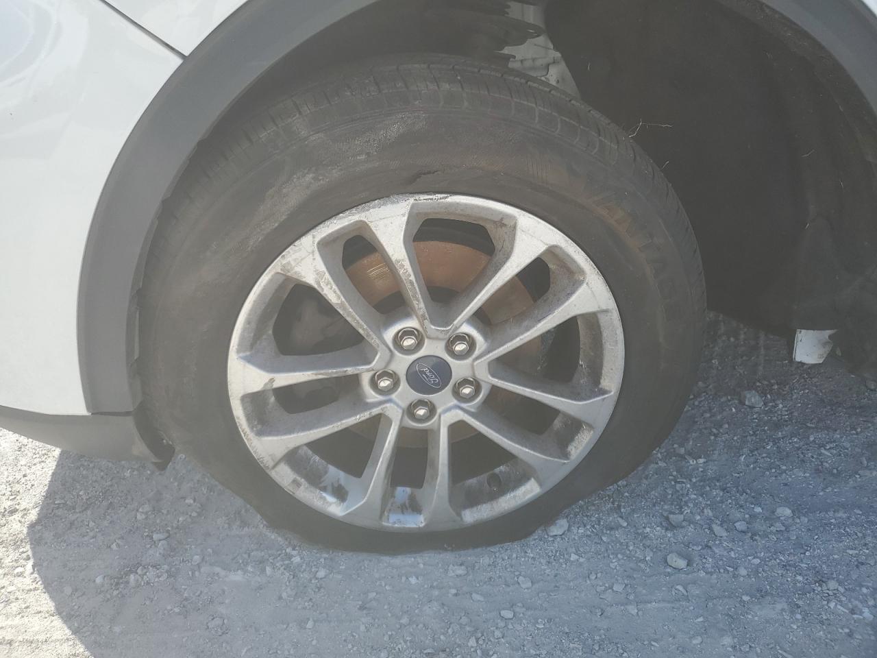 1FMCU9G65NUA64255 Ford ESCAPE SE
