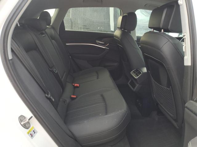 WA1LAAGE0NB033605 Audi E-tron Pre