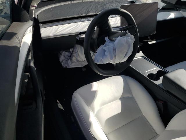 5YJ3E1EB0PF683800 Tesla 2023