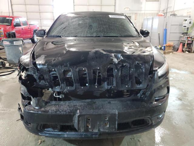 1C4PJLAB5HW596325 Jeep Cherokee Sport