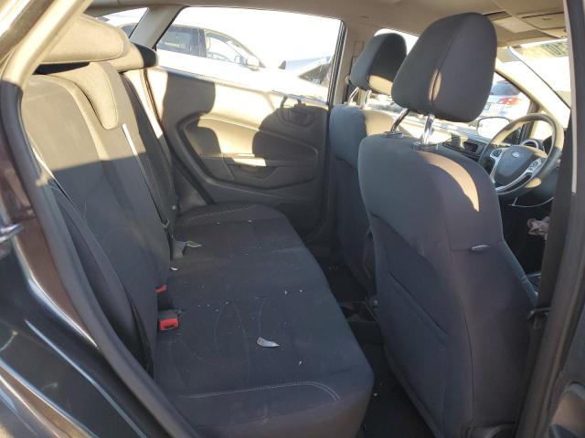 3FADP4BJ5JM104272 Ford FIESTA SE