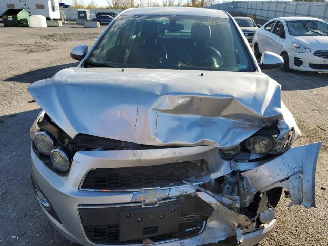 1G1JE5SB4F4107922 Chevrolet SONIC LTZ