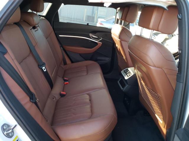 WA1VAAGE1MB018702 Audi E-tron Prestige