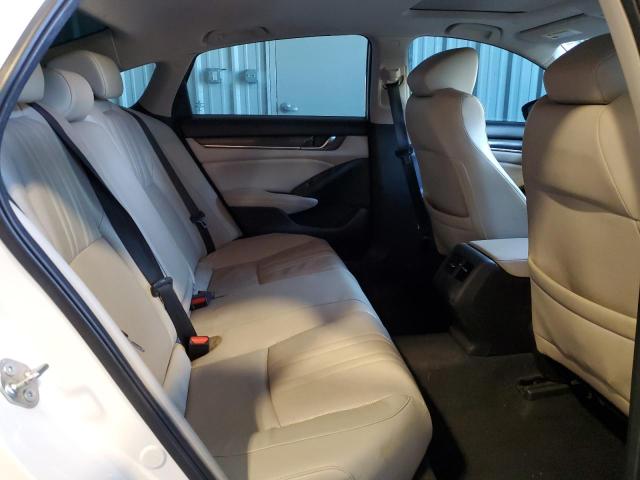 1HGCV1F93JA155360 Honda Accord Touring