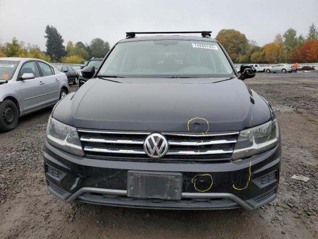 3VV2B7AX0KM046596 Volkswagen TIGUAN SE