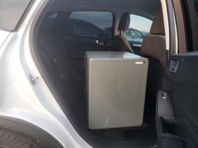 1FMCU0BZ8MUB04923 Ford ESCAPE SE