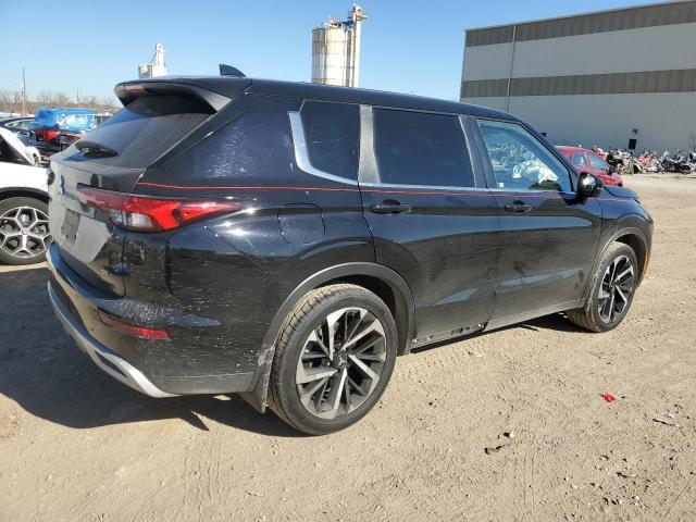 JA4J3UA88NZ011185 Mitsubishi Outlander Se