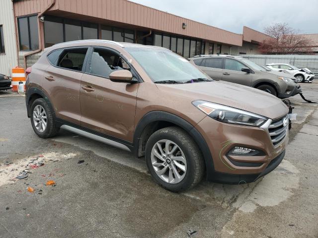 KM8J3CA40HU281263 Hyundai Tucson Limited