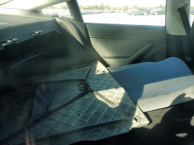 5YJ3E1EA4PF435833 Tesla MODEL 3