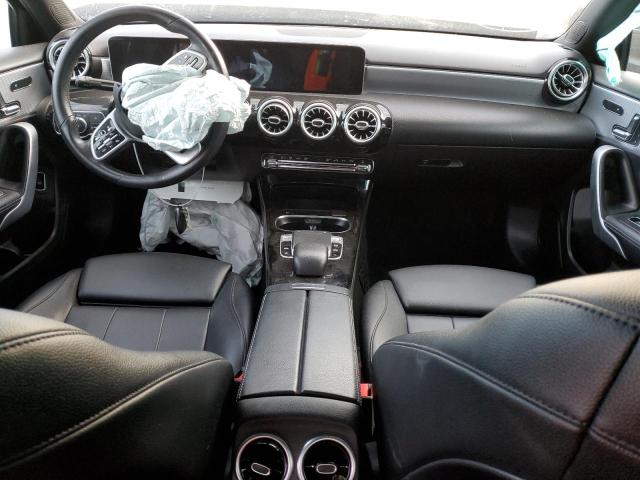 WDD3G4EBXLW038224 Mercedes-Benz A 220