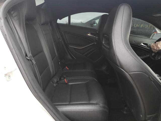 WDDSJ4GB7JN574416 Mercedes-Benz CLA 250 4MATIC