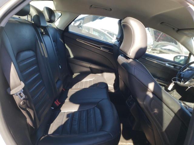 3FA6P0HD4GR245333 Ford FUSION SE