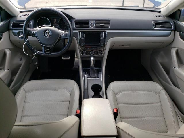 1VWDT7A30HC013851 Volkswagen Passat R-line