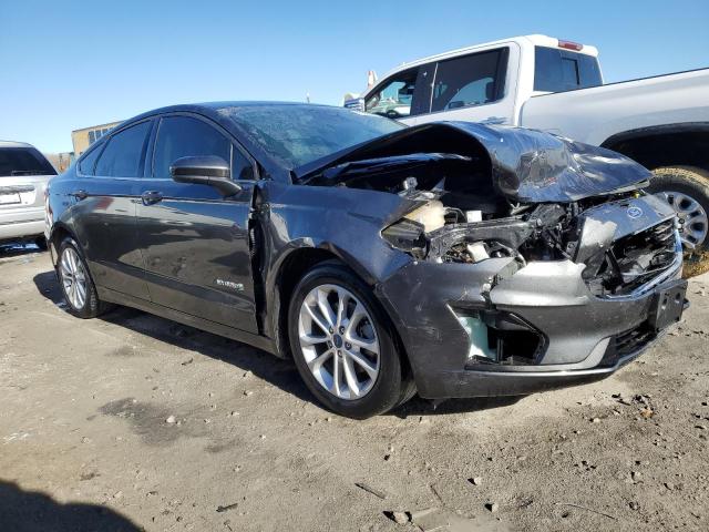 3FA6P0LU3KR263645 Ford FUSION SE