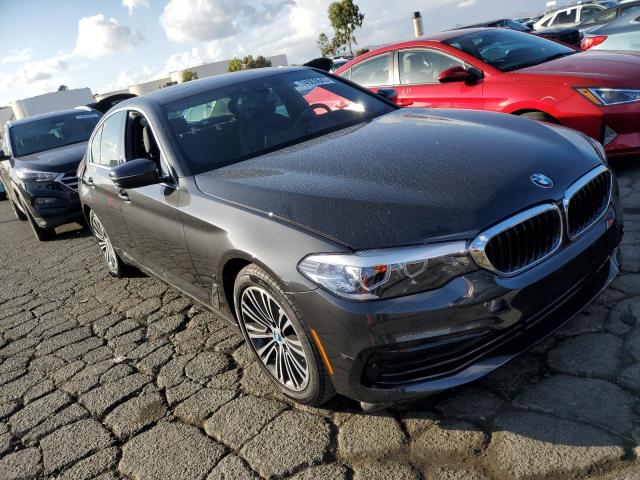 WBAJA9C5XKB399663 BMW 530e