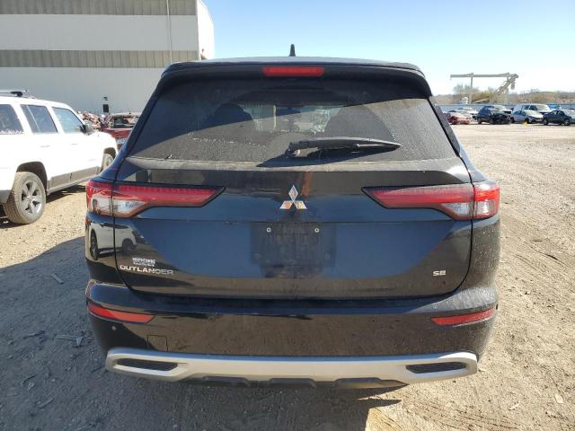 JA4J3UA88NZ011185 Mitsubishi Outlander Se