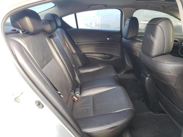 19VDE1F33EE007879 Acura ILX 20