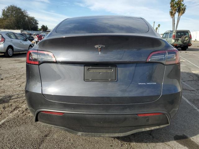 7SAYGDEE0NF367048 Tesla Model Y