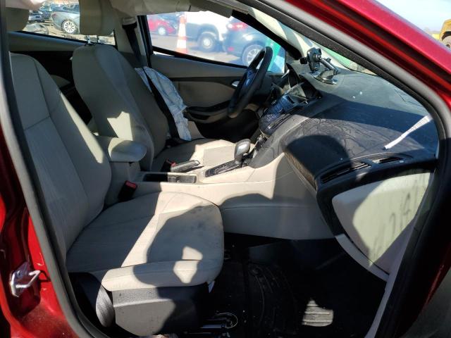 1FADP3K21HL262400 Ford FOCUS SE