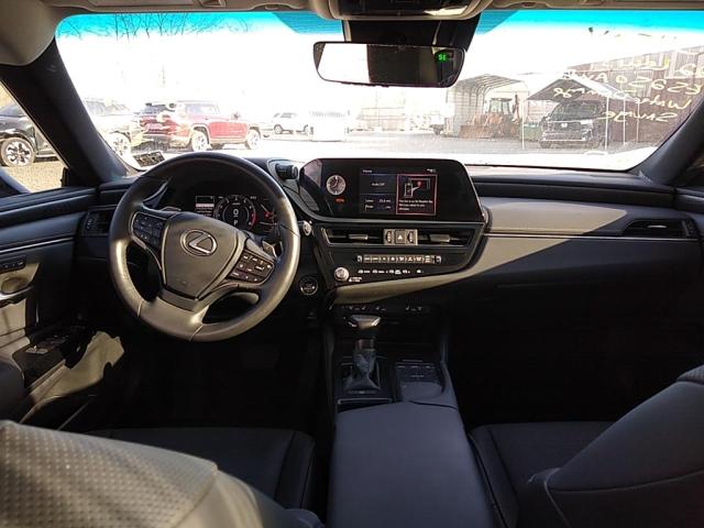 58AD11D15NU008493 Lexus Es 250 Base