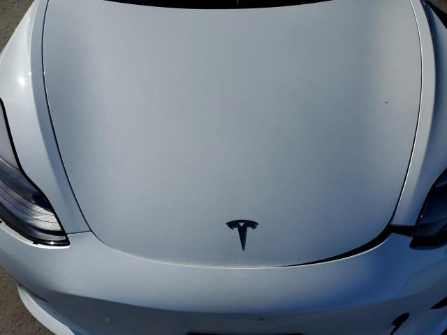 5YJ3E1EA4PF435833 Tesla MODEL 3