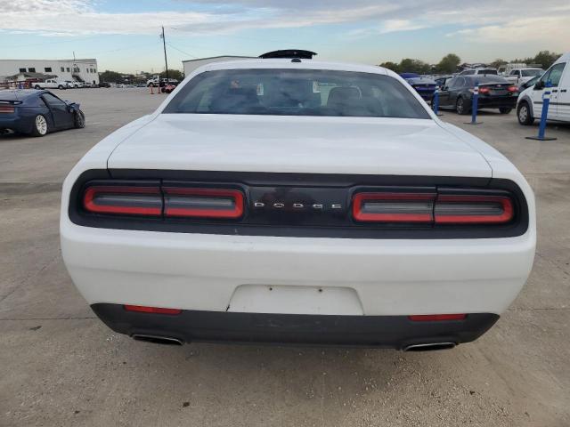 2C3CDZAG0FH706962 Dodge Challenger Sxt