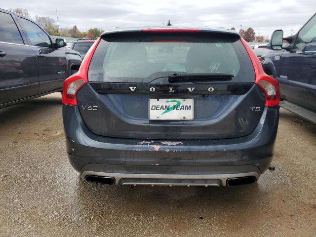 YV126MED2F1205858 Volvo V60 Platinum