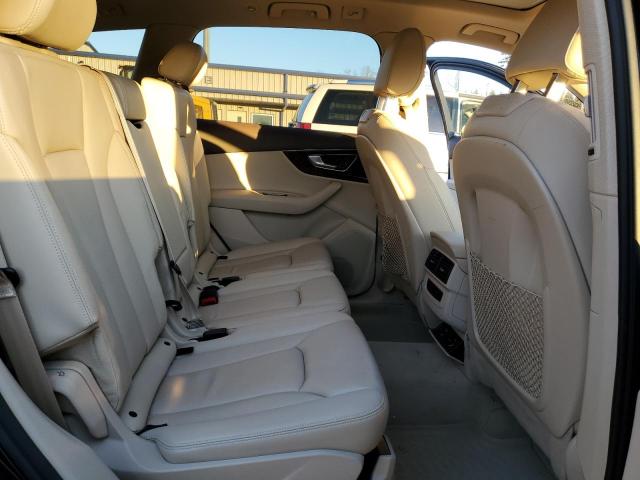 WA1LAAF70HD025662 Audi Q7 Premium Plus