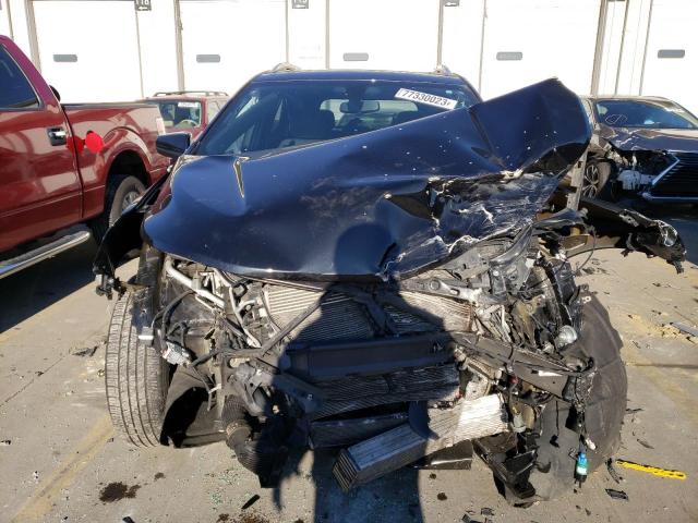 2GNAXJEV8J6122096 Chevrolet EQUINOX LT