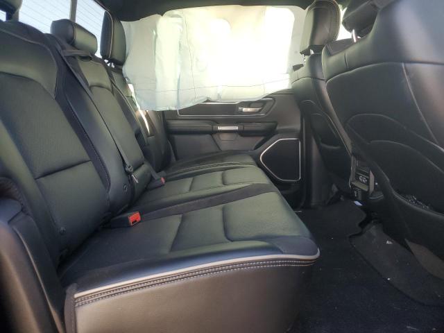 1C6RREJT4KN792539 RAM 1500 Laie