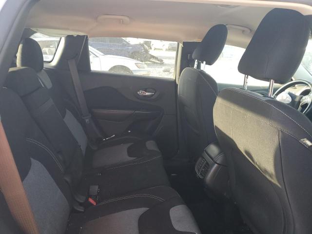 1C4PJLCS2EW106190 Jeep Cherokee Latitude