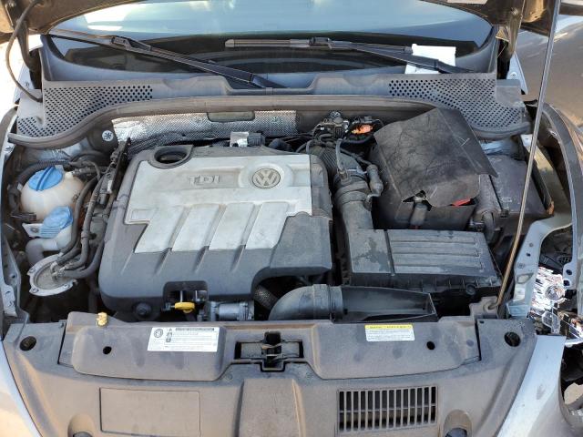 3VWJL7AT0EM633550 Volkswagen Beetle