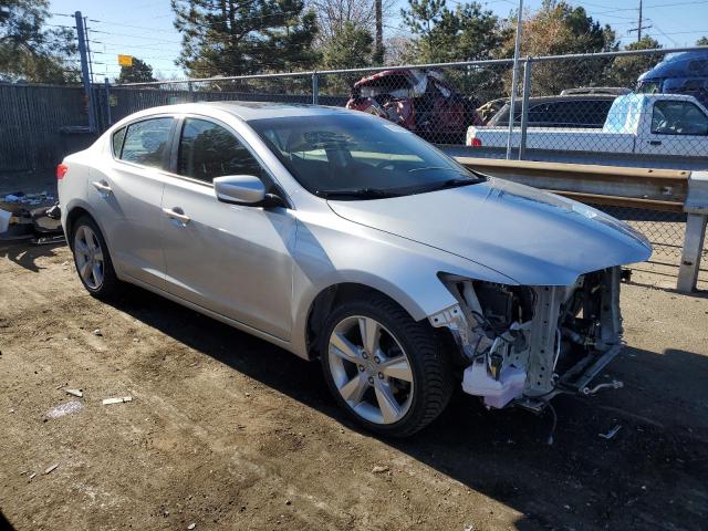 19VDE1F36EE015314 Acura ILX 20