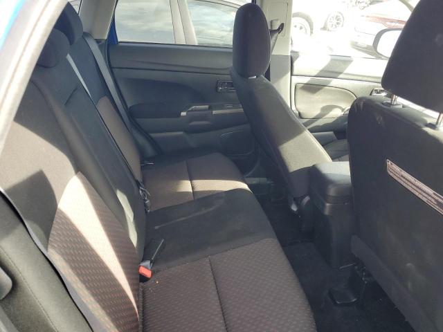 JA4AR3AUXJU021696 Mitsubishi Outlander Sport Es