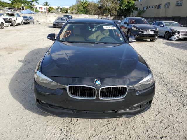 WBA8E1G30HNU17589 BMW 320 I