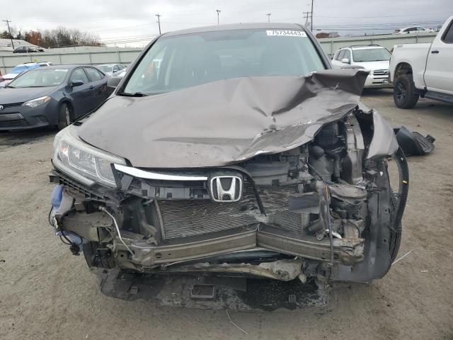 5J6RM4H49GL069864 Honda CR-V SE