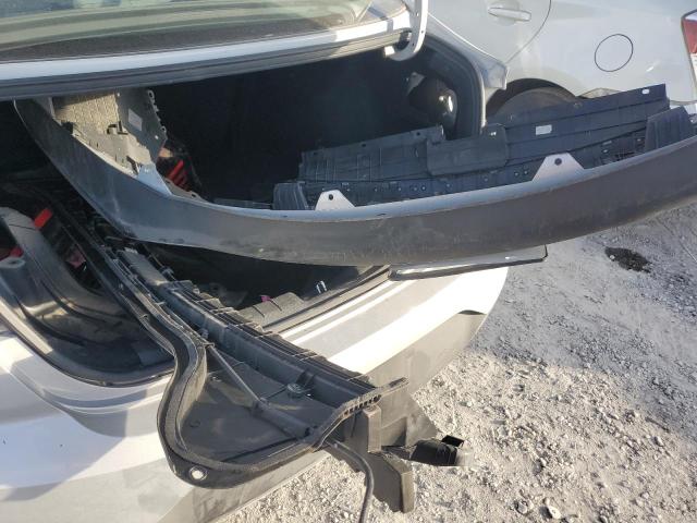 KMHD74LF0KU800776 Hyundai ELANTRA SE