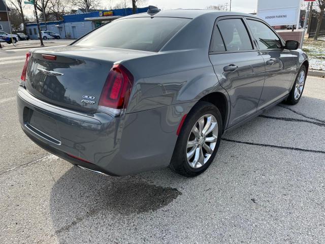 2C3CCARG2KH662286 Chrysler 300 Touring