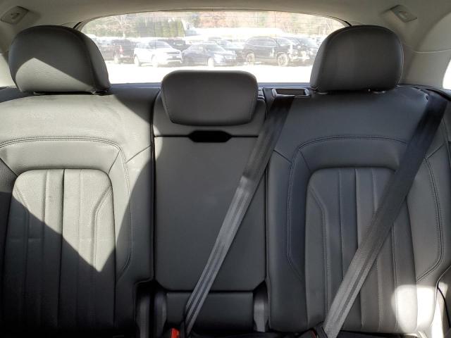 WA1BNAFY0K2099868 Audi Q5 Premium Plus