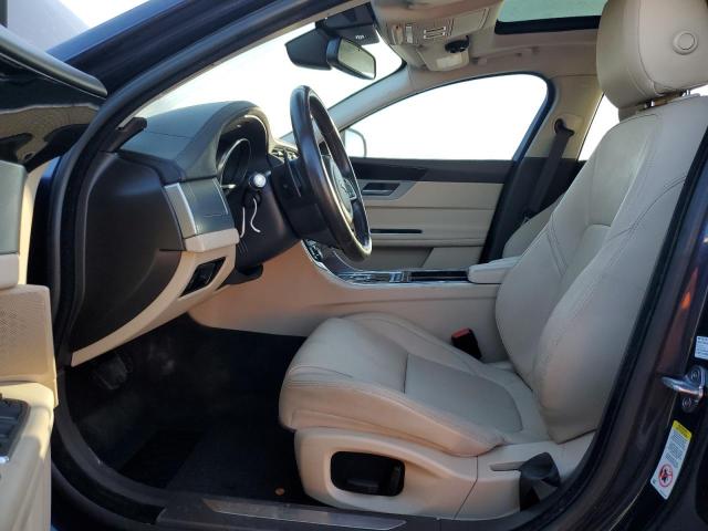 SAJBD4BV9GCY24246 Jaguar XF PREMIUM