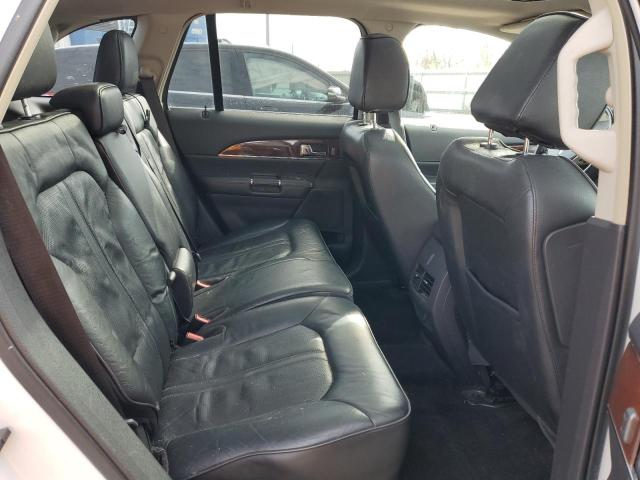 2LMDJ8JK2EBL11271 Lincoln MKX