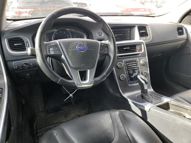 YV126MED2F1205858 Volvo V60 Platinum