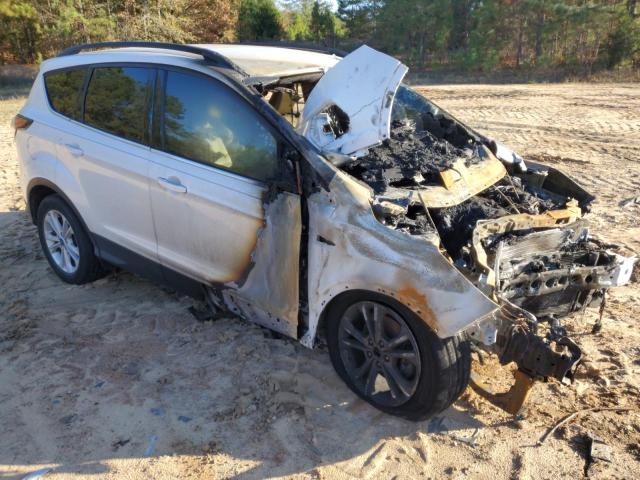 1FMCU0HD8JUB95375 Ford ESCAPE SEL