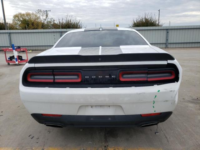 2C3CDZAG4GH275768 Dodge Challenger Sxt
