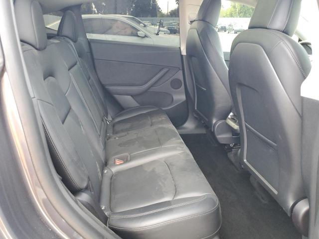 7SAYGDEE0NF367048 Tesla Model Y