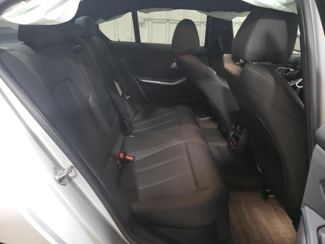 WBA5R7C55KAJ82123 BMW 330XI