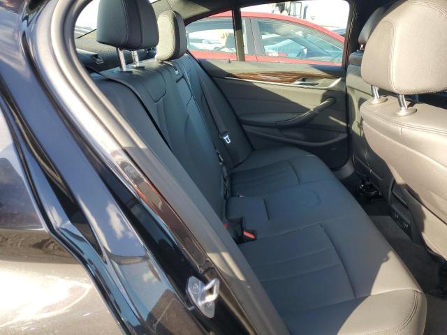 WBAJA9C5XKB399663 BMW 530e