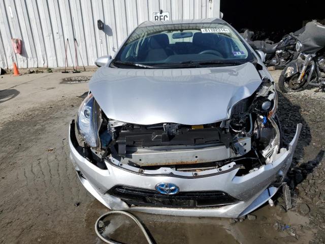 JTDKDTB39F1586710 Toyota PRIUS C