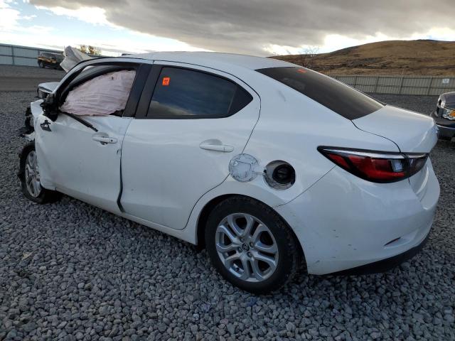 3MYDLBYV4JY326977 Toyota p5v
